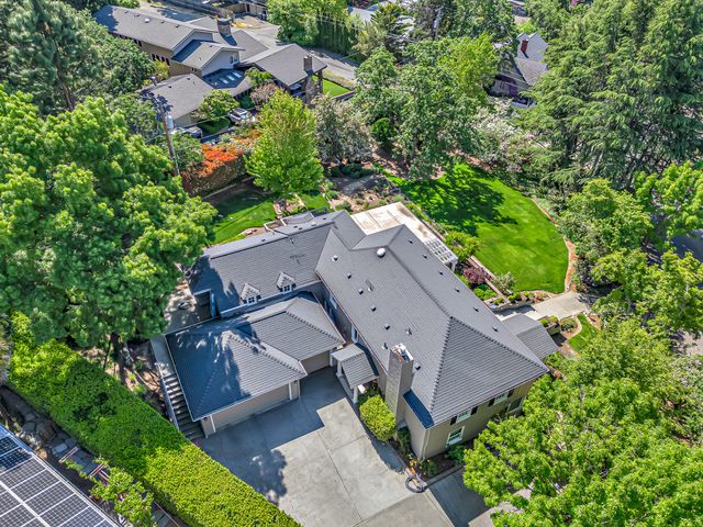 218 Saginaw Drive, Medford, OR 97504