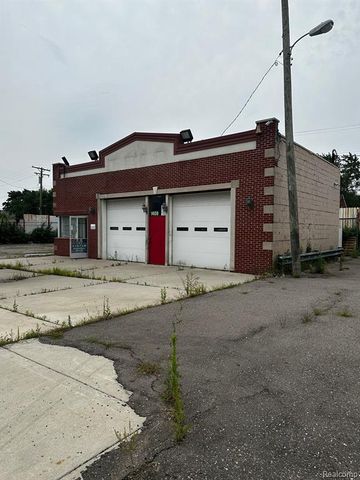 14150 E 8 Mile Road, Detroit, MI 48205