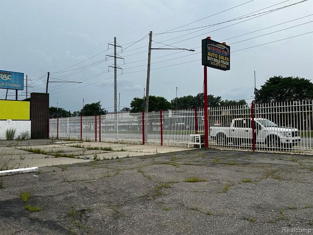 14150 E 8 Mile Road, Detroit, MI 48205