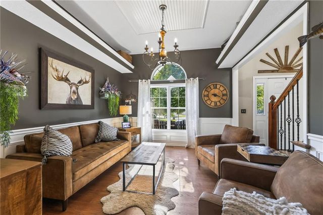 2501 SW Blazing Star Place, Lee's Summit, MO 64081