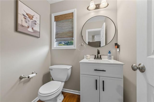 2501 SW Blazing Star Place, Lee's Summit, MO 64081