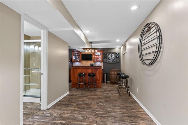 2501 SW Blazing Star Place, Lee's Summit, MO 64081