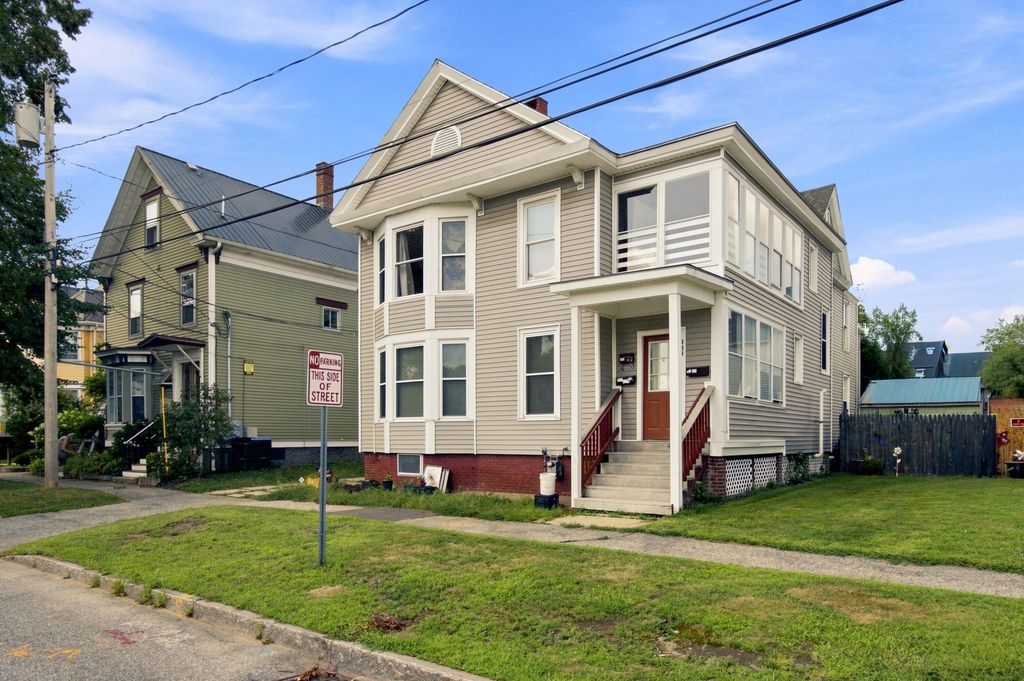 111 Pleasant Street, Auburn, ME 04210 — photo 2