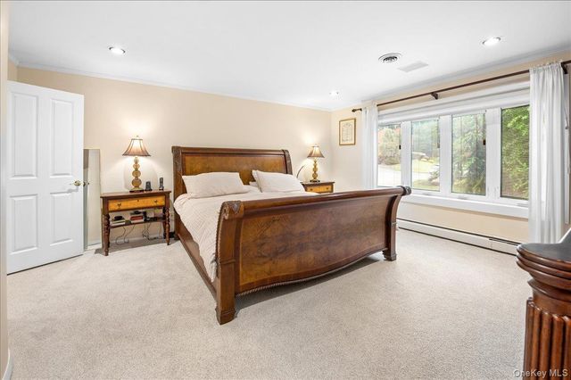 3 Rookery Circle, New City, NY 10956