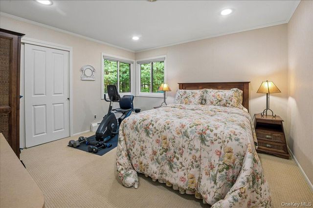 3 Rookery Circle, New City, NY 10956