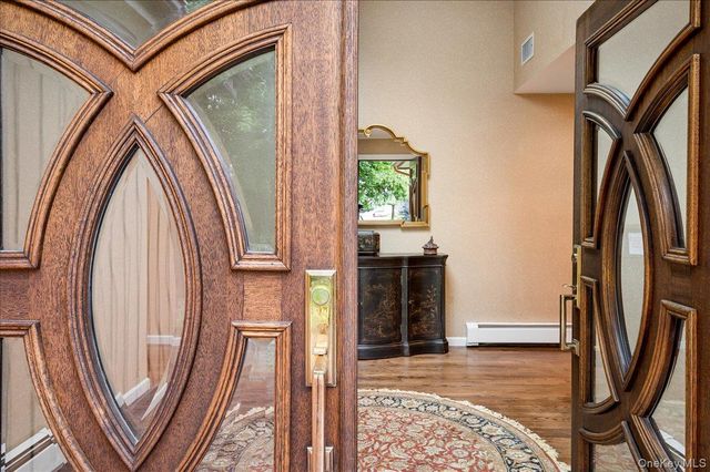 3 Rookery Circle, New City, NY 10956