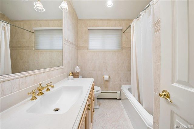 3 Rookery Circle, New City, NY 10956