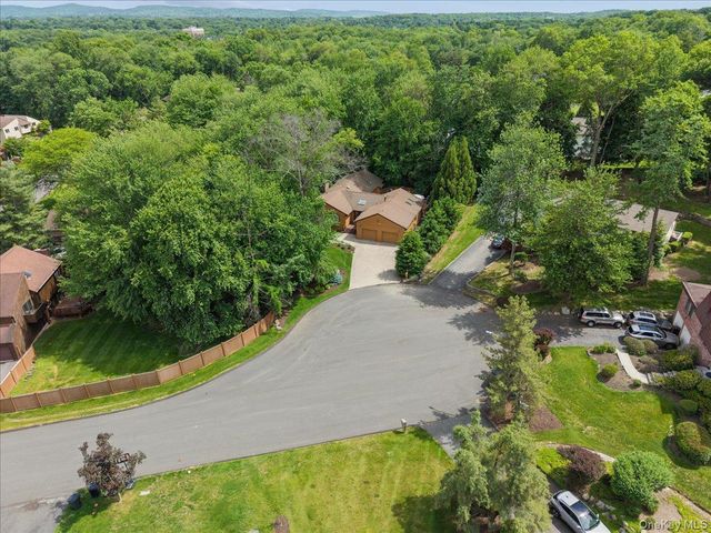 3 Rookery Circle, New City, NY 10956