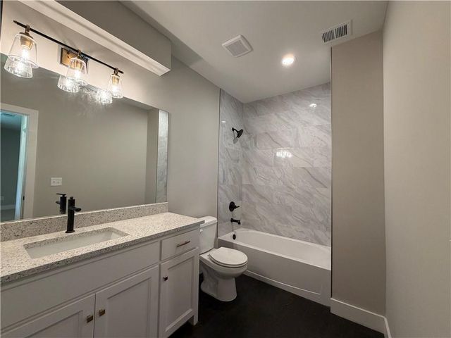 8989 Freedom Street, Lenexa, KS 66227