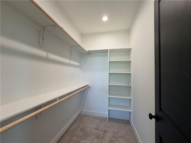 8989 Freedom Street, Lenexa, KS 66227