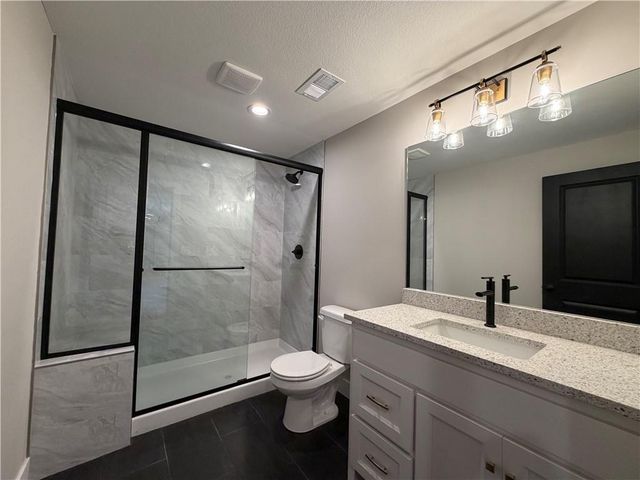 8989 Freedom Street, Lenexa, KS 66227