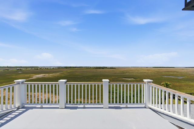 2302 Raven Drive, Sullivans Island, SC 29482