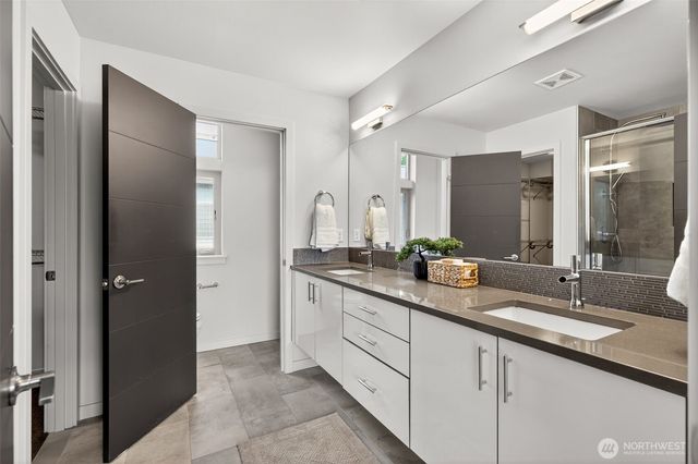 2615 NW 65th Street, Seattle, WA 98117