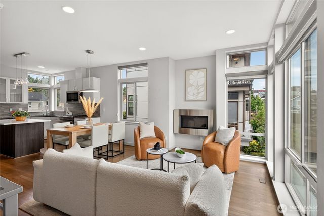 2615 NW 65th Street, Seattle, WA 98117