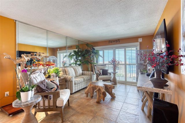 935 OCEAN SHORE BOULEVARD 4040, Ormond Beach, FL 32176