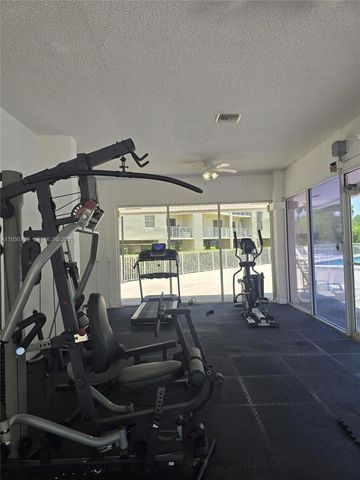 8200 SW 210th St 103, Cutler Bay, FL 33189