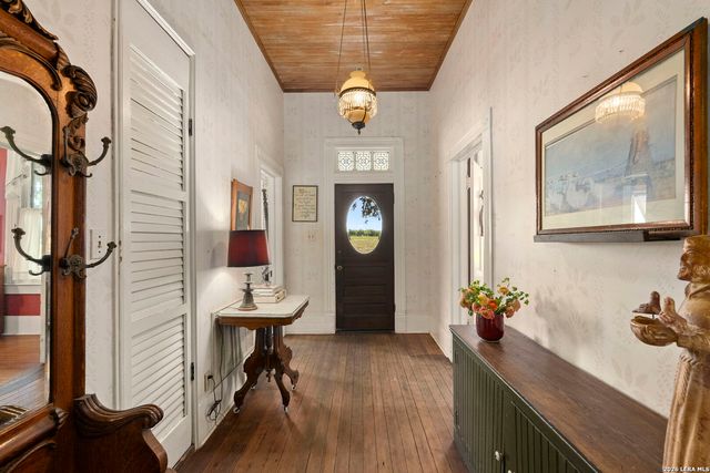 112 N. River Bend Road, Comfort, TX 78013