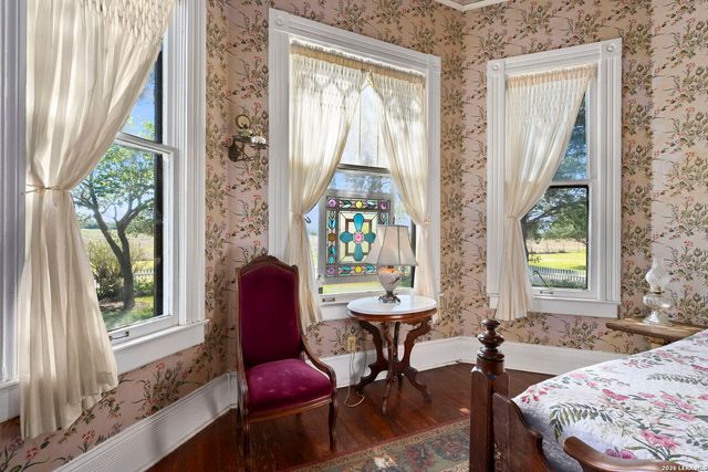 112 N. River Bend Road, Comfort, TX 78013