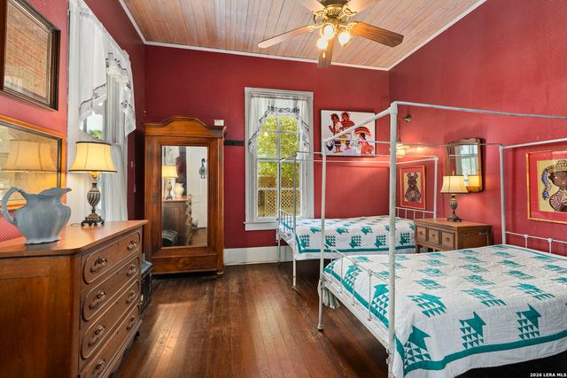 112 N. River Bend Road, Comfort, TX 78013