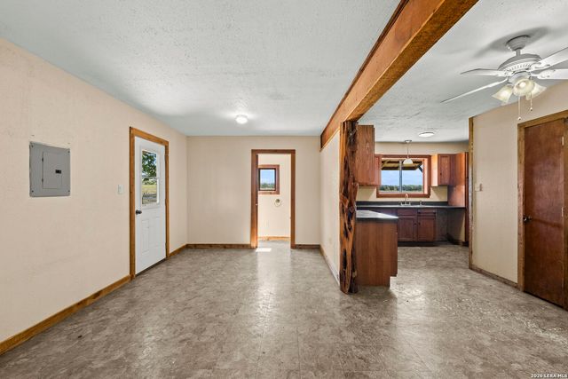 112 N. River Bend Road, Comfort, TX 78013