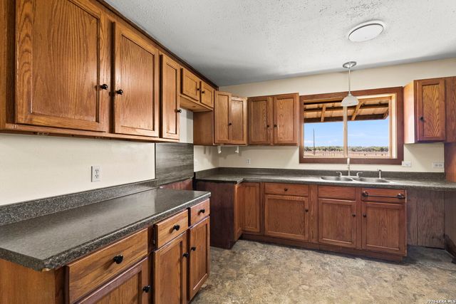 112 N. River Bend Road, Comfort, TX 78013