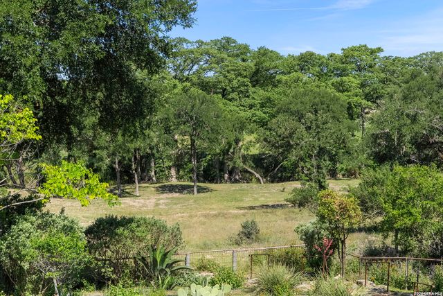 112 N. River Bend Road, Comfort, TX 78013