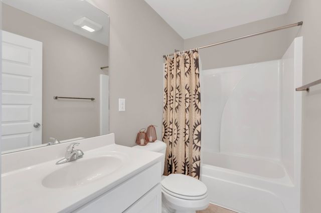 4004 Currant Ct, Spring Hill, TN 37174