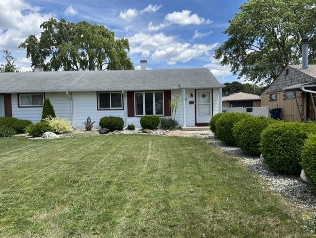 8855 S KOMENSKY Avenue, Hometown, IL 60456