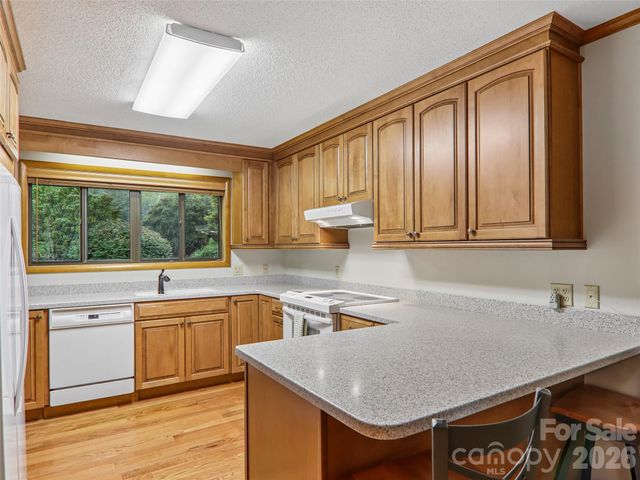 126 Brandon Road, Hendersonville, NC 28739