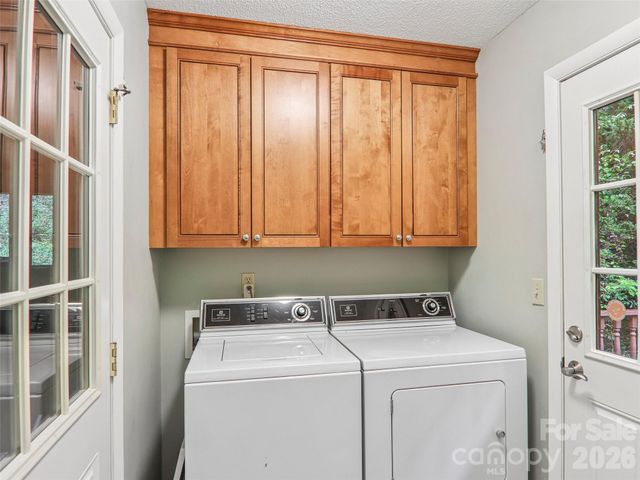 126 Brandon Road, Hendersonville, NC 28739
