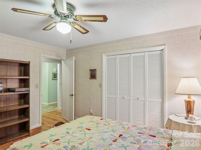 126 Brandon Road, Hendersonville, NC 28739