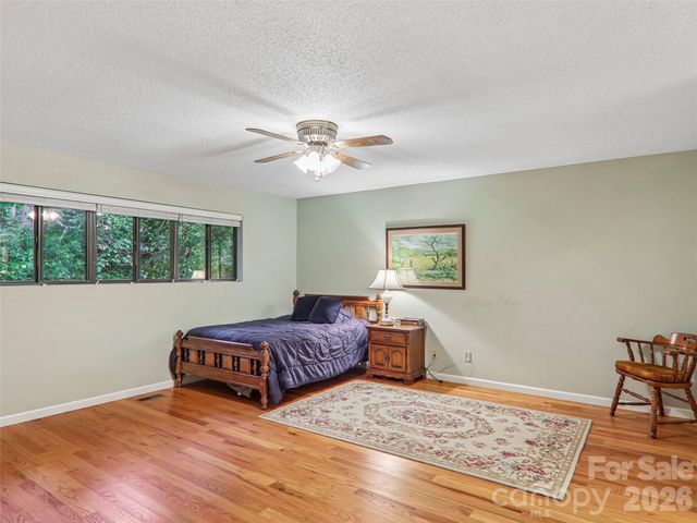126 Brandon Road, Hendersonville, NC 28739