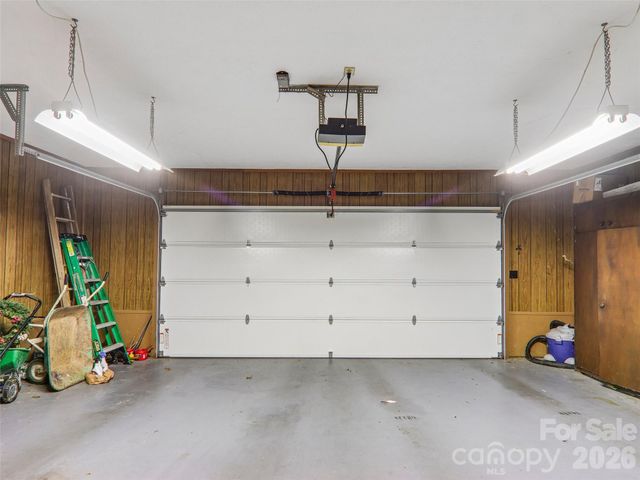 126 Brandon Road, Hendersonville, NC 28739