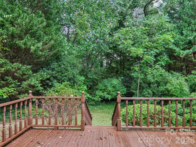126 Brandon Road, Hendersonville, NC 28739