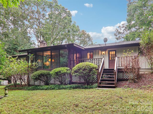 126 Brandon Road, Hendersonville, NC 28739