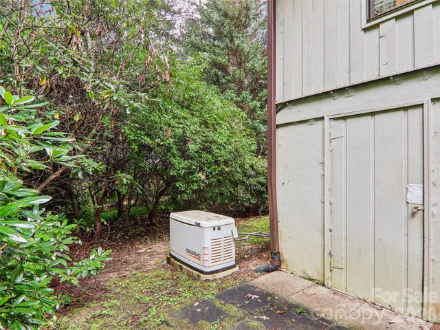126 Brandon Road, Hendersonville, NC 28739
