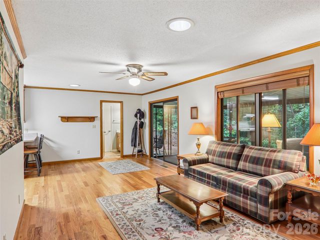 126 Brandon Road, Hendersonville, NC 28739