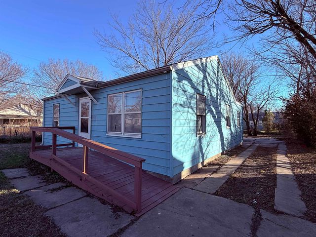 1723 E McFarland St, Wichita, KS 67219