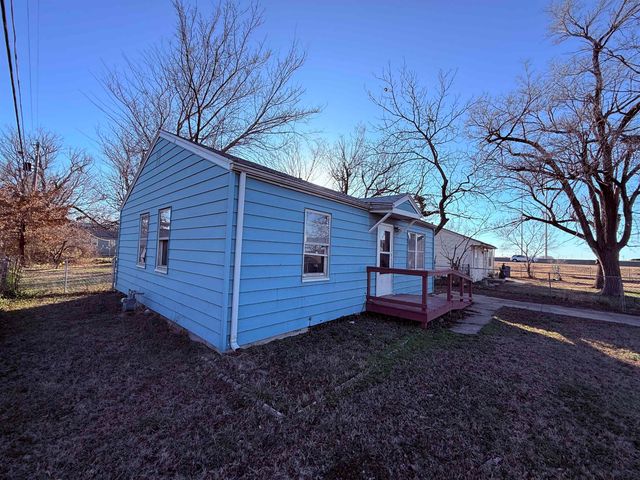 1723 E McFarland St, Wichita, KS 67219