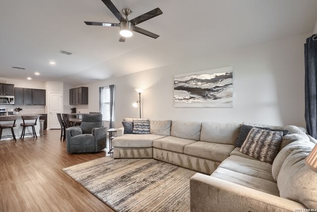 6014 Akin Quay, San Antonio, TX 78261
