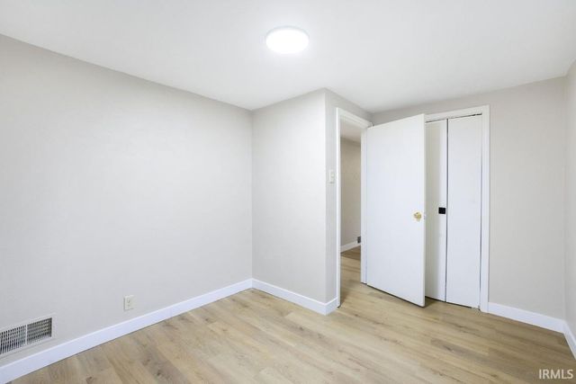 10266 Glenwood Avenue, Osceola, IN 46561