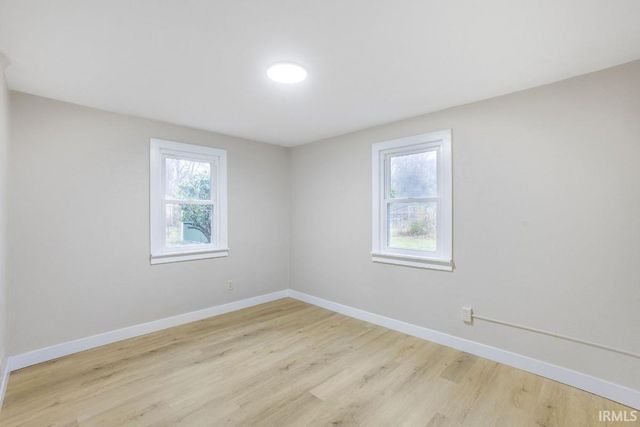 10266 Glenwood Avenue, Osceola, IN 46561