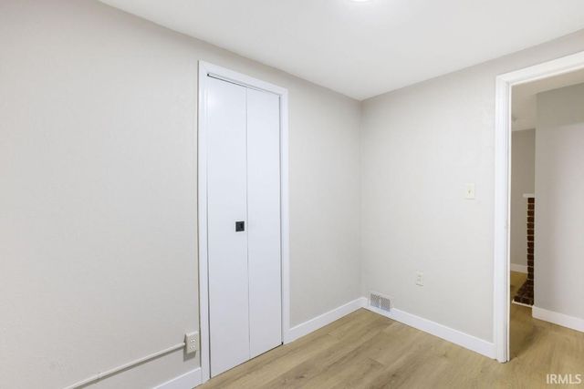 10266 Glenwood Avenue, Osceola, IN 46561