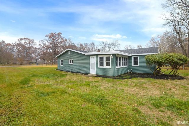 10266 Glenwood Avenue, Osceola, IN 46561