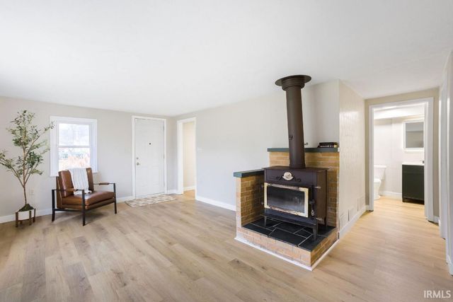 10266 Glenwood Avenue, Osceola, IN 46561