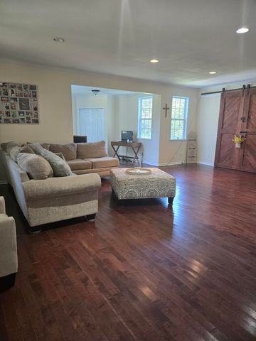 6108 Danburg Road, Danburg, GA 30668