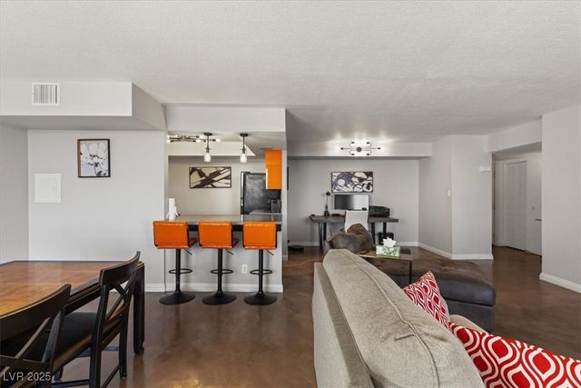 3930 University Center Drive 902, Las Vegas, NV 89119