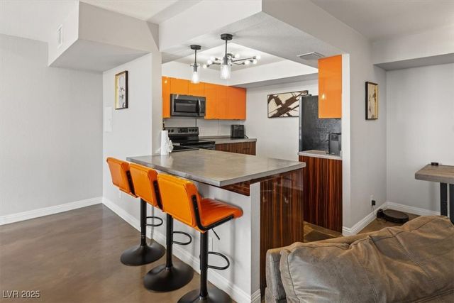 3930 University Center Drive 902, Las Vegas, NV 89119