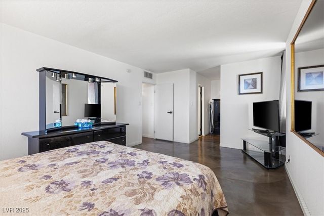 3930 University Center Drive 902, Las Vegas, NV 89119