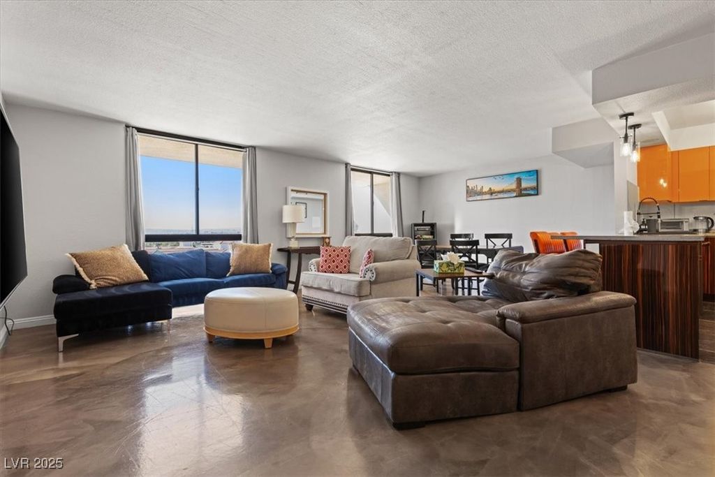 3930 University Center Drive 902, Las Vegas, NV 89119